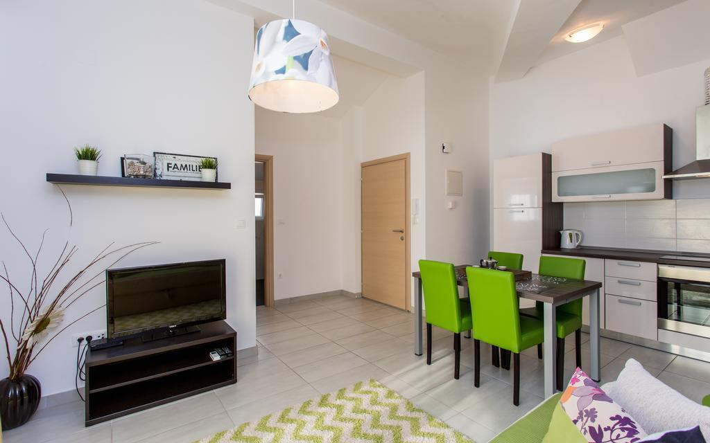Apartments Matea บัชกา ภายนอก รูปภาพ